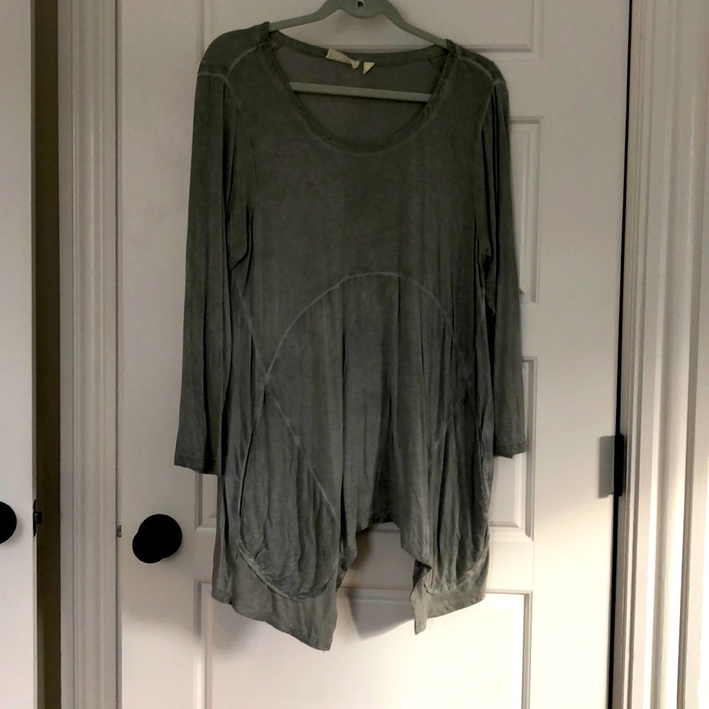 Casual long sleeve